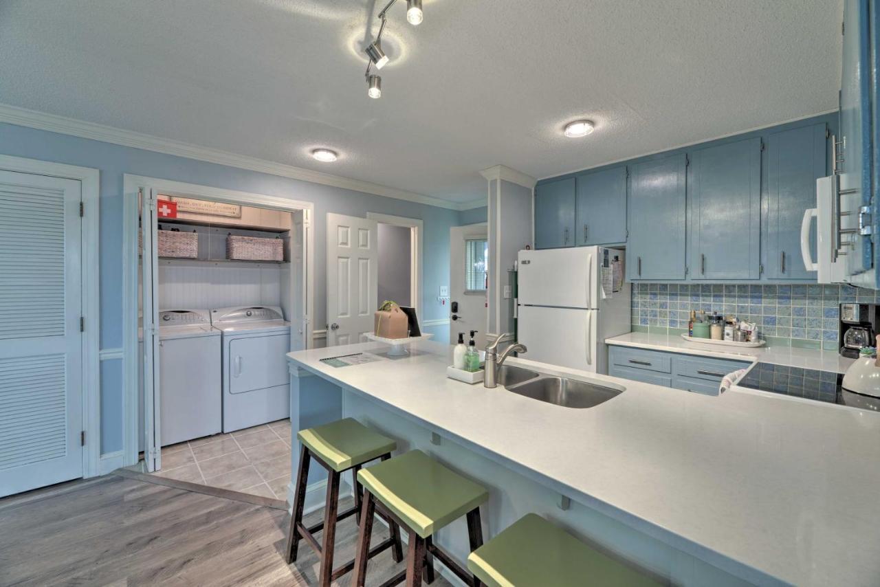 Bright Emerald Isle Condo With Private Beach Access! Dış mekan fotoğraf
